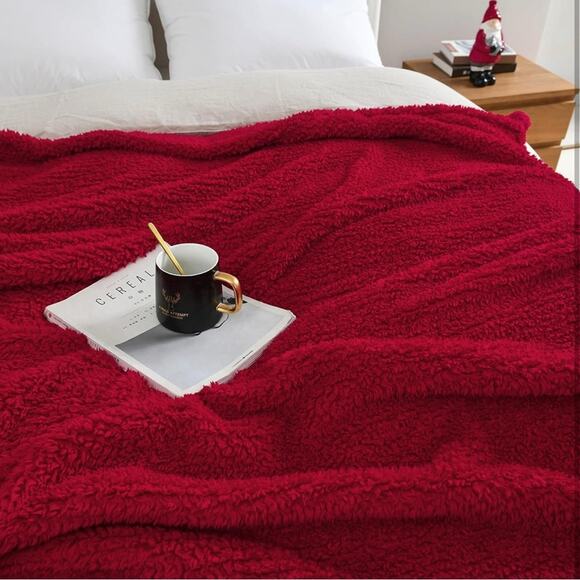 HORIMOTE HOME soft and cozy Sherpa Blanket with Pompoms boho style - Picture 3 of 7